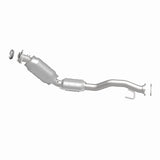MagnaFlow direct-fit catalytic converter fits 2008-2009 Chevrolet Trailblazer, GMC Envoy, and additional vehicles. Avoid potential exhaust leaks by using the included gaskets to ge