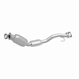 MagnaFlow direct-fit catalytic converter fits 2008-2009 Chevrolet Trailblazer, GMC Envoy, and additional vehicles. Avoid potential exhaust leaks by using the included gaskets to ge