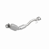 MagnaFlow direct-fit catalytic converter fits 2008-2009 Chevrolet Trailblazer, GMC Envoy, and additional vehicles. Avoid potential exhaust leaks by using the included gaskets to ge