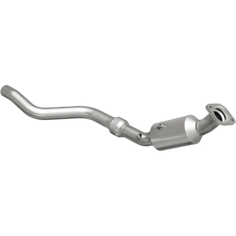 MagnaFlow direct-fit catalytic converter fits 2006-2018 Dodge Charger, 2005-2018 Chrysler 300, and additional vehicles. Hardware is included to eliminate the hassle of working with