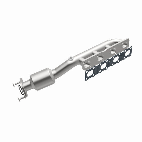 MagnaFlow direct-fit catalytic converter fits 2004-2015 Nissan Titan, 2005-2015 Nissan Armada, and more, this and 07 Titan 5.6L driver side manif 5.6L driver side stainless steel C