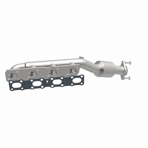 MagnaFlow direct-fit catalytic converter fits 2004-2015 Nissan Titan, 2005-2015 Nissan Armada, and more, this and 07 Titan 5.6L passenger side manif 5.6L passenger side stainless s