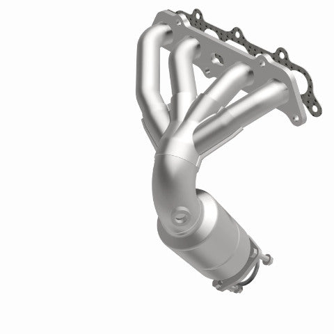 MagnaFlow direct-fit catalytic converter fits 1997-2001 Toyota Camry and 1999-2001 Toyota Solara, this and 1997-2001 Camry 2.2 manif 2.2 inch inlet/outlet stainless steel CARB comp