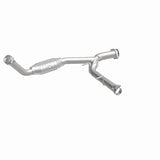 MagnaFlow direct-fit catalytic converter fits 2005-2006 Ford Expedition 5.4L and 05 Expedition passenger side 5.4L passenger side stainless steel CARB compliant OBDII 49411