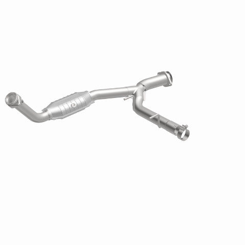 MagnaFlow direct-fit catalytic converter fits 2005-2006 Ford Expedition 5.4L and 05 Expedition passenger side 5.4L passenger side stainless steel CARB compliant OBDII 49411