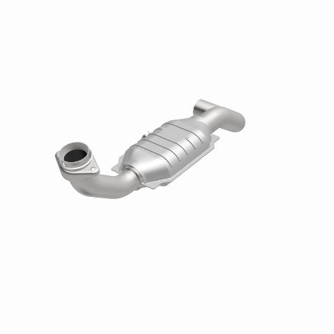 MagnaFlow direct-fit catalytic converter fits 2005-2006 Ford Expedition 5.4L and 05 Expedition driver side 5.4 driver side 5.4 inch inlet/outlet stainless steel CARB compliant OBDI