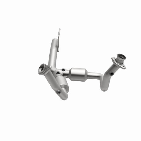 MagnaFlow direct-fit catalytic converter for 1999-2001 Jeep Cherokee 4.7 inch inlet/outlet stainless steel CARB compliant OBDII 49494