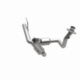 MagnaFlow direct-fit catalytic converter for 1999-2001 Jeep Cherokee 4.7 inch inlet/outlet stainless steel CARB compliant OBDII 49494