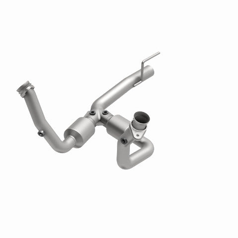 MagnaFlow direct-fit catalytic converter for 1999-2001 Jeep Cherokee 4.7 inch inlet/outlet stainless steel CARB compliant OBDII 49494