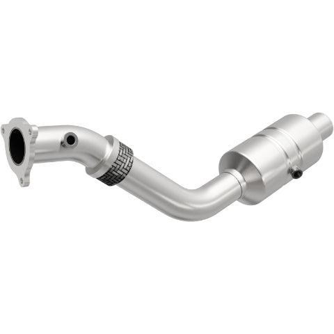 MagnaFlow direct-fit catalytic converter fits 2004-2006 Chry Pacifica 3.5 OE 3.5 inch inlet/outlet stainless steel CARB compliant OBDII 49526