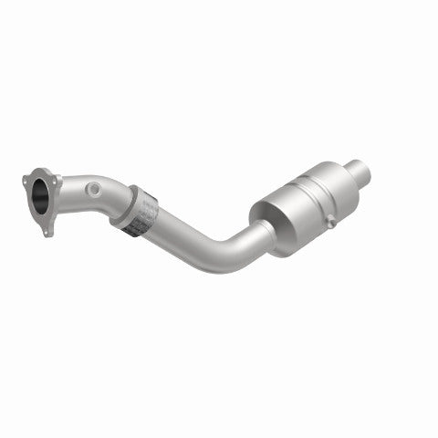 MagnaFlow direct-fit catalytic converter fits 2004-2006 Chry Pacifica 3.5 OE 3.5 inch inlet/outlet stainless steel CARB compliant OBDII 49526