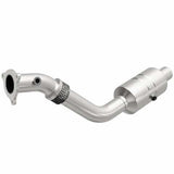MagnaFlow direct-fit catalytic converter fits 2004-2006 Chry Pacifica 3.5 OE 3.5 inch inlet/outlet stainless steel CARB compliant OBDII 49526