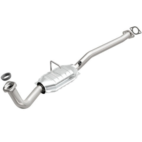 MagnaFlow direct-fit catalytic converter fits 1998-2001 Chevrolet Geo Metro and 1995-2001 Suzuki Swift, this and 1998-2001 Geo Metro/Swift 1.3 rr OE 1.3 inch inlet/outlet stainless