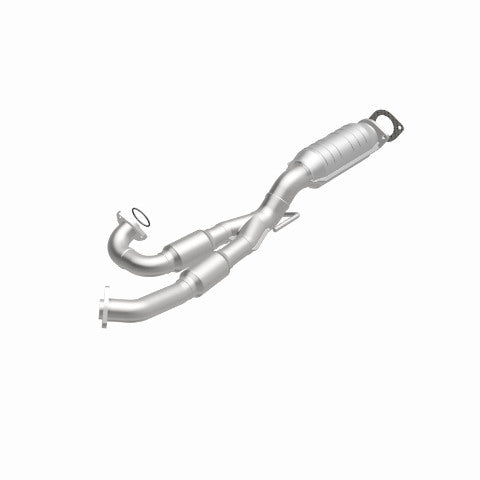 MagnaFlow direct-fit catalytic converter for 2002-2005 Nissan Altima 3.5 inch inlet/outlet stainless steel CARB compliant OBDII 49568