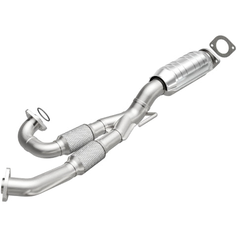 MagnaFlow direct-fit catalytic converter for 2002-2005 Nissan Altima 3.5 inch inlet/outlet stainless steel CARB compliant OBDII 49568