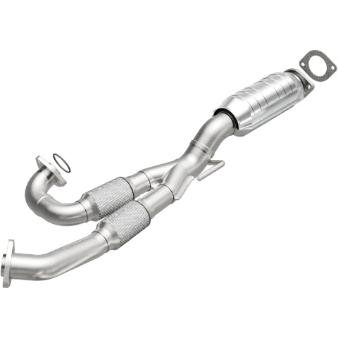 MagnaFlow direct-fit catalytic converter for 2002-2005 Nissan Altima 3.5 inch inlet/outlet stainless steel CARB compliant OBDII 49568