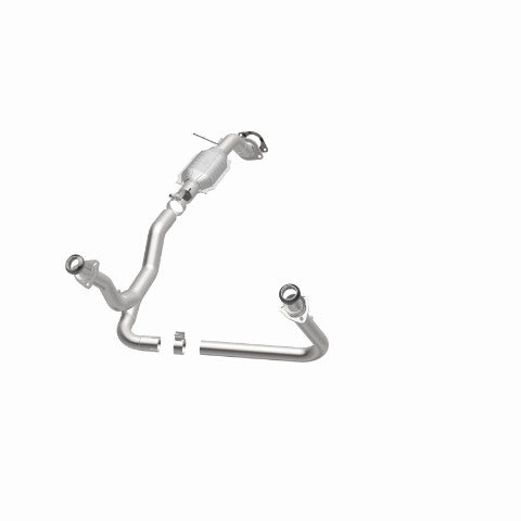 MagnaFlow direct-fit catalytic converter fits 2000-2005 Chevrolet Blazer, 2001-2004 Chevrolet GM S10, and additional vehicles and 2000-2005 GM Blazer 4WD 4.3L stainless steel CARB 