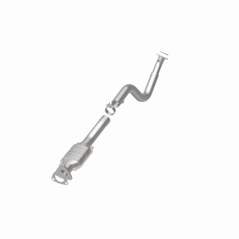 MagnaFlow direct-fit catalytic converter fits 2003-2005 Chevrolet Express 3500, Chevrolet Express 2500, and additional vehicles and 2003-2007 GM 2500/3500 passenger side passenger 