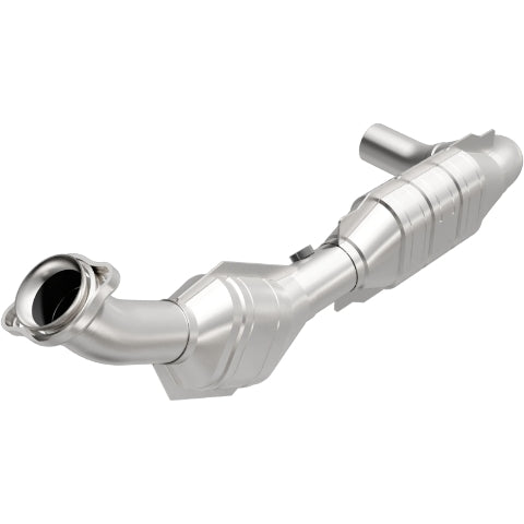 MagnaFlow direct-fit catalytic converter fits 2003-2004 Ford Expedition 4.6L and 2003-2004 Exped 4.6L driver side 4.6L driver side stainless steel CARB compliant OBDII 49605