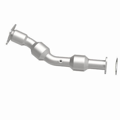 MagnaFlow direct-fit catalytic converter fits 2008-2010 Chevrolet HHR and Chevrolet Cobalt. Avoid potential exhaust leaks by using the included gaskets to get a proper seal and 08 