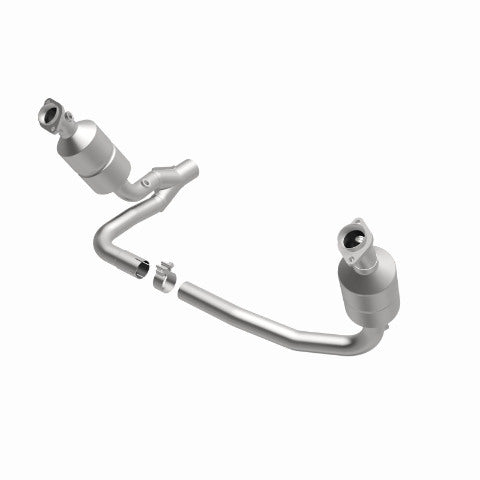MagnaFlow direct-fit catalytic converter fits 04 Dakota 3.7/4.7 2WD 3.7 inch inlet 4.7 inch outlet stainless steel CARB compliant 49657