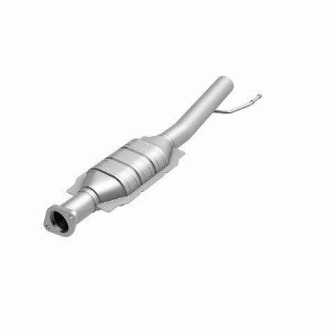 MagnaFlow direct-fit catalytic converter fits 2005-2009 Escape/Trib 2.3 rr OE 2.3 inch inlet/outlet stainless steel CARB compliant OBDII 49662