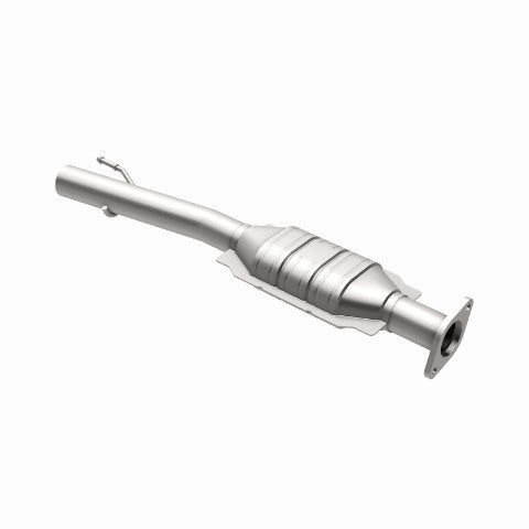 MagnaFlow direct-fit catalytic converter fits 2005-2009 Escape/Trib 3.0 rr OE 3 inch inlet/outlet stainless steel CARB compliant OBDII 49663