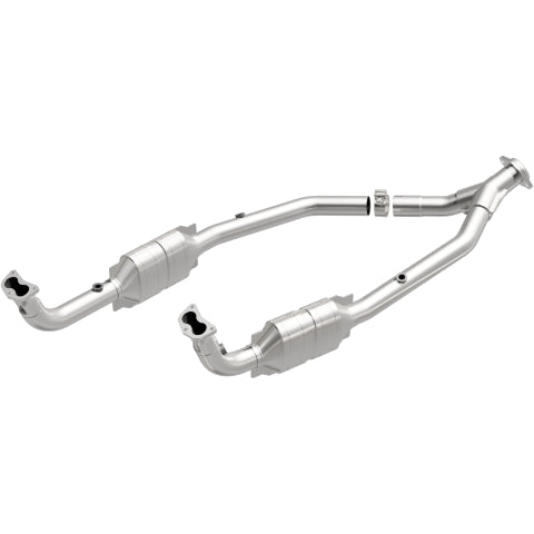 MagnaFlow direct-fit catalytic converter fits 1999-2002 Land Rover Discovery 4.0L and 2003-2004 Land Rover Discovery 4.6L stainless steel CARB compliant OBDII 49720