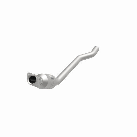 MagnaFlow direct-fit catalytic converter for 2011-2019 Dodge Grand Cherokee 5.7L passenger side stainless steel CARB compliant OBDII 49739