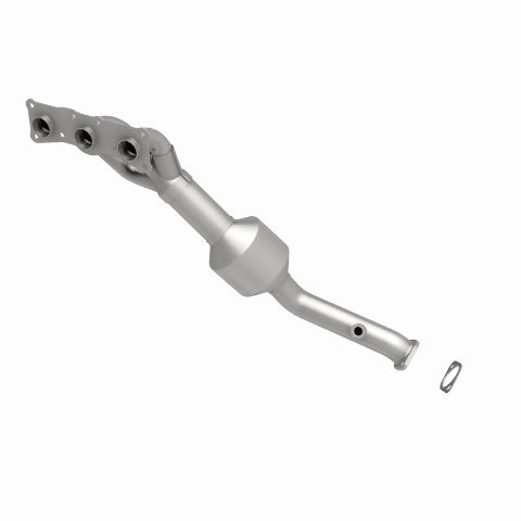 MagnaFlow direct-fit catalytic converter for 2006-2007 BMW stainless steel CARB compliant OBDII 49774
