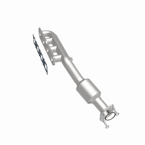 MagnaFlow direct-fit catalytic converter fits 2004-2015 Nissan Titan, 2005-2015 Nissan Armada, and more, this and 07 Titan 5.6L passenger side manif 5.6L passenger side stainless s