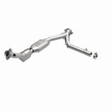 MagnaFlow direct-fit catalytic converter fits 2003-2004 Lincoln Navigator 5.4L and 03 Lincoln Navigator 5.4L stainless steel CARB compliant OBDII 51081