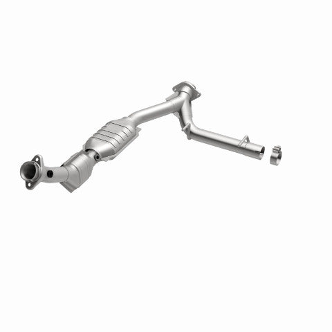 MagnaFlow direct-fit catalytic converter fits 2003-2004 Lincoln Navigator 5.4L and 03 Lincoln Navigator 5.4L stainless steel CARB compliant OBDII 51081
