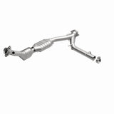 MagnaFlow direct-fit catalytic converter fits 2003-2004 Lincoln Navigator 5.4L and 03 Lincoln Navigator 5.4L stainless steel CARB compliant OBDII 51081