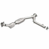 MagnaFlow direct-fit catalytic converter fits 2003-2004 Lincoln Navigator 5.4L and 03 Lincoln Navigator 5.4L stainless steel CARB compliant OBDII 51081