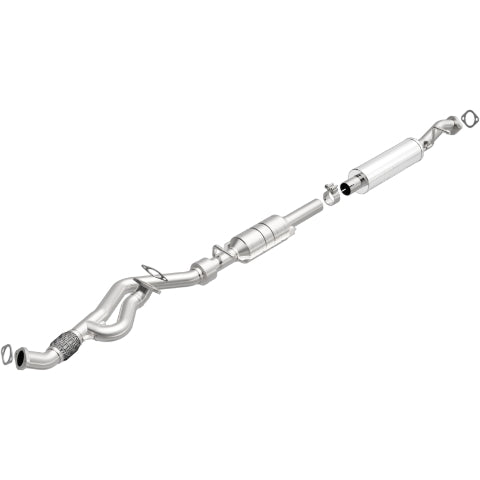 MagnaFlow direct-fit catalytic converter for 2005-2006 Hyundai Santa Fe 2.7L stainless steel CARB compliant OBDII 51275