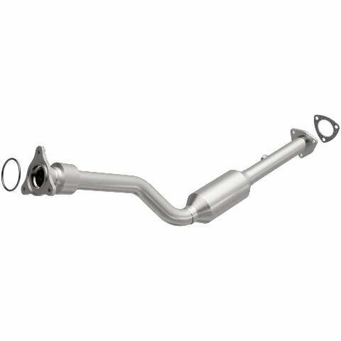 MagnaFlow direct-fit catalytic converter fits 2001-2003 Saturn L200, 2001-2002 Saturn L100, and additional vehicles. Avoid potential exhaust leaks by using the included gaskets to 