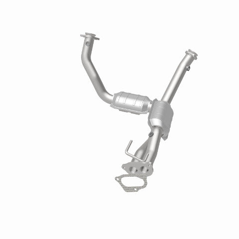 MagnaFlow direct-fit catalytic converter fits 2004-2006 Ford Ranger 3.0L and 2004-2006 Mazda B3000 3.0L stainless steel CARB compliant OBDII 51458