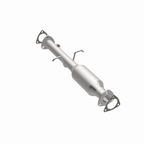 MagnaFlow direct-fit catalytic converter fits 1996-2003 Chevrolet S10 and GMC Sonoma and 1996-2000 GM S-10/Sonoma/Homb stainless steel CARB compliant 51463