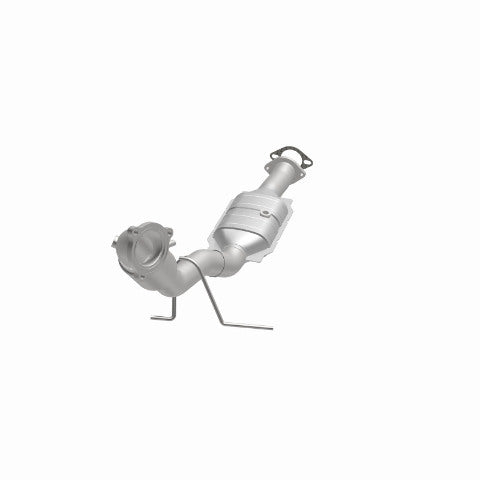 MagnaFlow direct-fit catalytic converter fits 2003-2004 Volvo XC70, Volvo S60, and additional vehicles. Avoid potential exhaust leaks by using the included gaskets to get a proper 