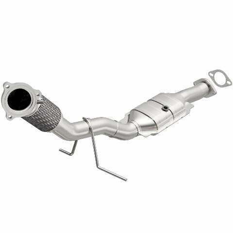 MagnaFlow direct-fit catalytic converter fits 2003-2004 Volvo XC70, Volvo S60, and additional vehicles. Avoid potential exhaust leaks by using the included gaskets to get a proper 