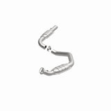 MagnaFlow direct-fit catalytic converter fits 2006-2010 Chevrolet Express 3500, 2006-2009 Chevrolet Express 2500, and additional vehicles and 2007-2008 Express 2500 4.8L driver sid