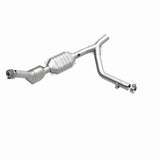 MagnaFlow direct-fit catalytic converter fits 2001-2003 Ford F-150 5.4L and 2001-2002 Lincoln Navigator 5.4L stainless steel CARB compliant OBDII 51544