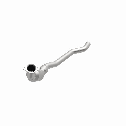 MagnaFlow direct-fit catalytic converter fits 2008 Chrysler 300C 5.7L passenger side 5.7L passenger side stainless steel CARB compliant OBDII 51585
