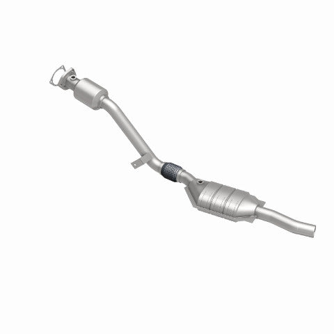 MagnaFlow direct-fit catalytic converter for 2000-2005 VW Passat 2.8L stainless steel CARB compliant 51589