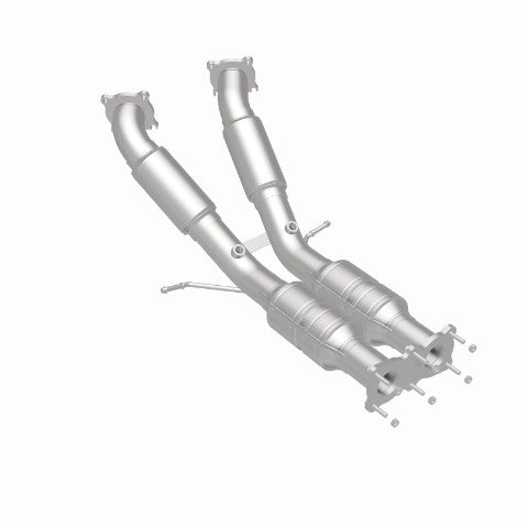 MagnaFlow direct-fit catalytic converter fits 2007-2009 Volvo S80 and 2008-2009 Volvo V70. Hardware is included to eliminate the hassle of working with corroded factory parts and 2