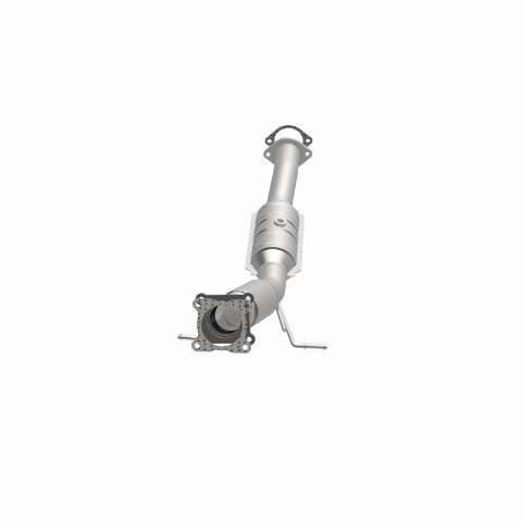 MagnaFlow direct-fit catalytic converter fits 2003-2005 Volvo S60 and 2003-2007 Volvo V70. Avoid potential exhaust leaks by using the included gaskets to get a proper seal and 2003