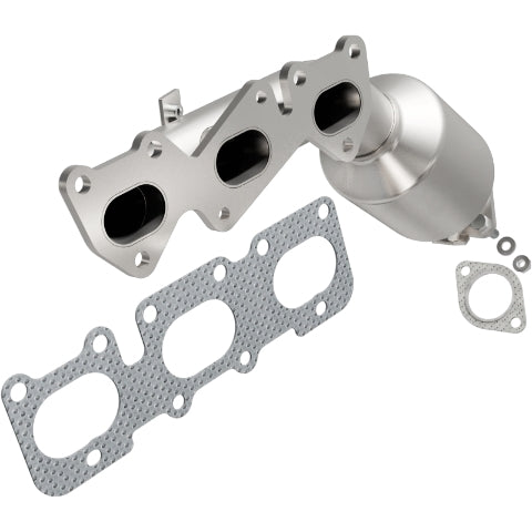 MagnaFlow direct-fit catalytic converter for 2010-2012 Hyundai 3.8L stainless steel CARB compliant OBDII 51713