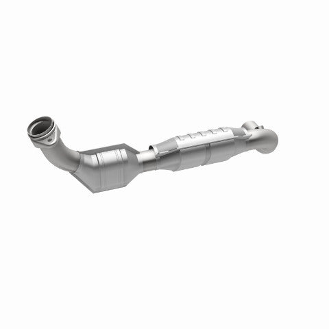 MagnaFlow direct-fit catalytic converter fits 2001-2003 Ford F-150 5.4L and 2001-2002 Lincoln Navigator 5.4L stainless steel CARB compliant OBDII 51753
