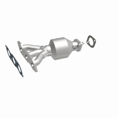 MagnaFlow direct-fit catalytic converter fits 2007-2009 Mitsu Outlander 3.0L stainless steel CARB compliant OBDII 51772